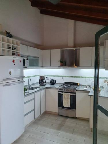 Imagen 2 de 7 de Ph - Villa Adelina