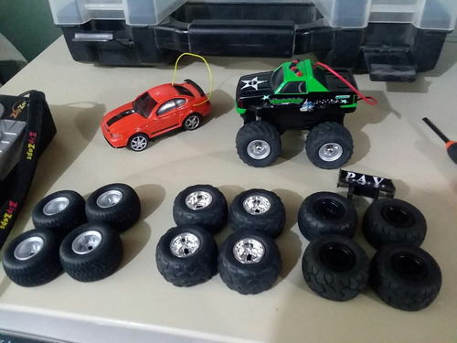 Zip Zaps Monster Truck Y Carro Radio Control Más Accesorios (Usado)