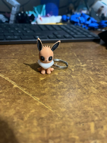 Eevee Chibi - Llavero Glow 4 Cm Mayoreo 10 Piezas