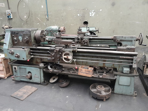 Torno Paralelo Usado Pia 5m De 1500 X 450 Con Accesorios (Usado)