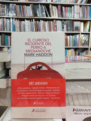 El Curioso Incidente Del Perro A Medianoche: Perro A Medianoche, De Mark Haddon. Narrativa, Vol. 1. Editorial Salamandra, Tapa Blanda, Edición 1ra En Español, 2018