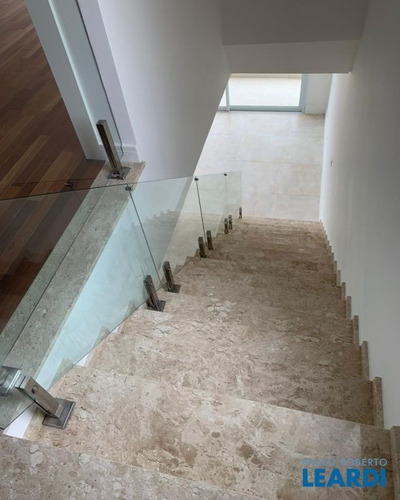Casa Em Condomínio - Tamboré - Sp - 615704