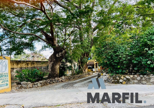 Terreno Campestre En Esquina En Venta En Colinas De La Joya El Chivato Colima