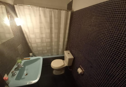 Imagen 15 de 18 de Casa En Venta - 2 Dormitorios 1 Baño - 93 Mts2 - La Plata