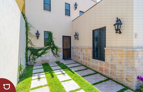 Imagen 4 de 30 de Casa A La Venta En Residencial Privado De San Miguel De Alle