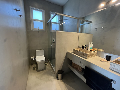 Casa En Alquiler Por Temporada De 4 Dormitorios En Laguna Escondida (ref: Bpv-8972)