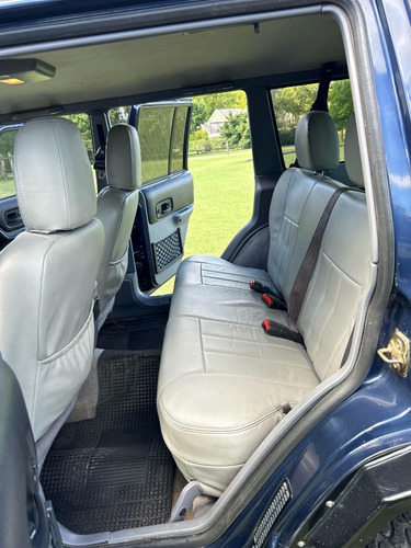 Jeep Cherokee 4.0 Sport