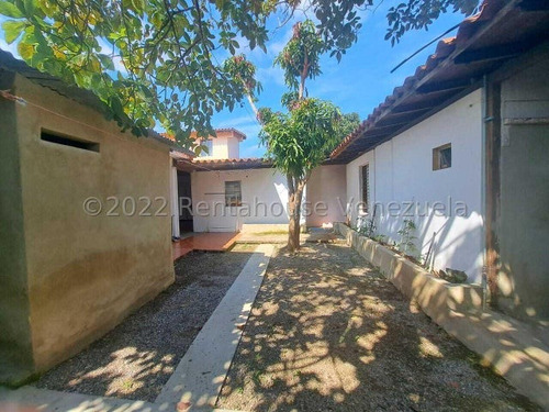 Imagen 15 de 30 de Casas Venta Barici Cercano A Centros Comerciales Y Principales Vias De Acceso De La Ciudad Barquisimeto Lara