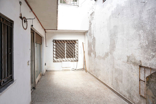 Imagen 9 de 27 de Venta Ciudadela Galpón / Depósito Con Vivienda!!!!