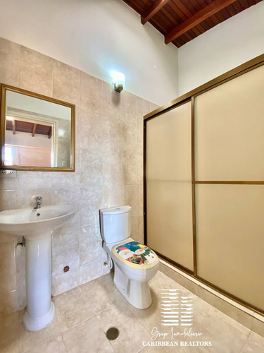 Town House En Alquiler. Conj. Resd Tierra Del Sol