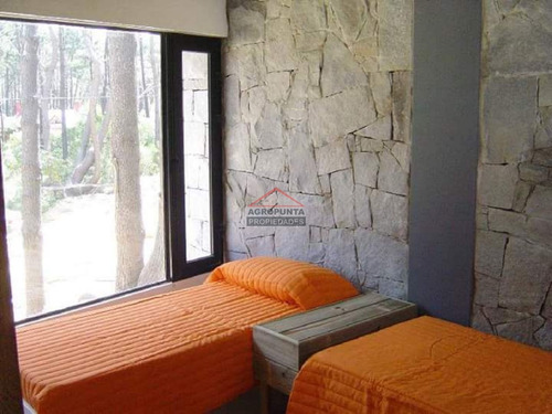 Casa En Manantiales, 3 Dormitorios *- Ref: 3539