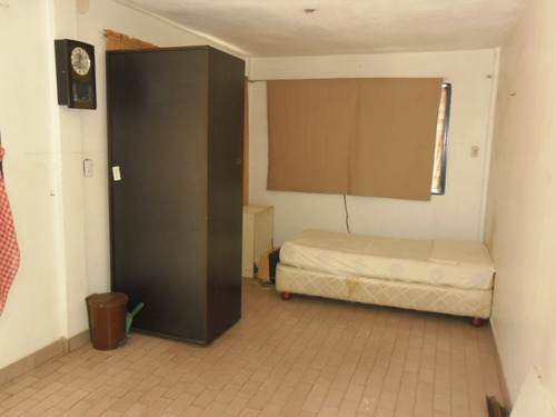 Imagen 6 de 13 de Excelente Casa Con Oficina Y Galpón Para Negocio