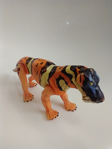 Muñeco Tyrannonops Jurassic Park Kenner 90 Chaos Effect