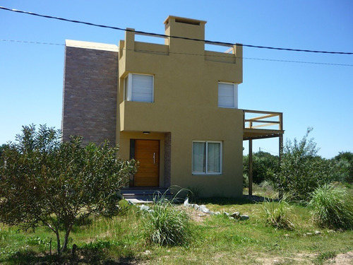 Cómoda Casa A Una Cuadra Del Mar