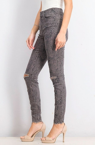 Jeans Dama Vaquero Tiro Alto Rewash Animal Print Gris