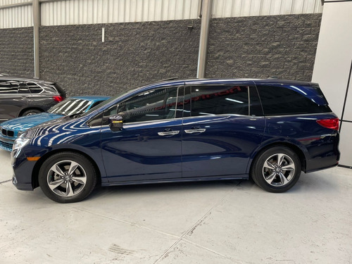 Imagen 4 de 11 de Honda Odyssey Touring 2018 Azul
