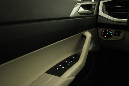 Volkswagen Virtus 1.0 Tsi Highline At