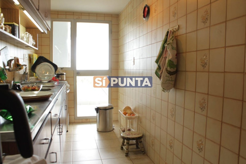 Imagen 4 de 30 de Apartamento En Venta Con Vista Al Mar De Tres Dormitorios - Oportunidad