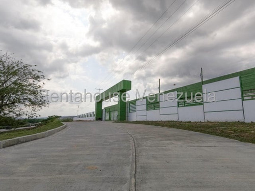 Maikelly Zabala Vende, Excelente Comercio En Venta Con Ubicación En El Estado Yaracuy, Tiene 355 Mt2, Mz