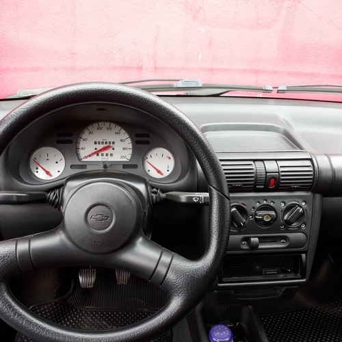 Chevrolet Corsa Sedan Millenium 2002 5 Portas 1.0