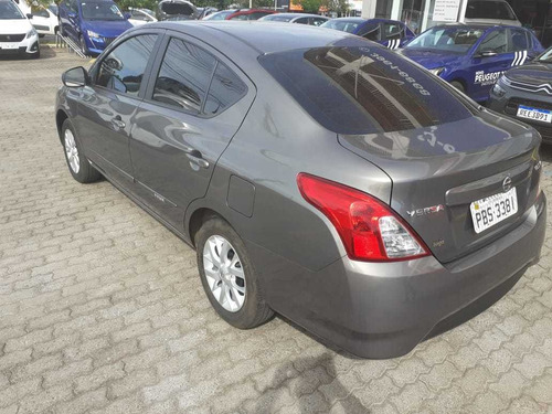 Nissan Versa 1.6 16v S Flexstart (flex)