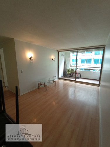 Dpto. 3 Dorm / 2 Baños / 1 Bod. Comuna De Santiago.-