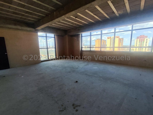 *jl/ Oficina En Venta Triangulo Zona Este Barquisimeto Lara, Venezuela/josé López/# 24-8184 / 62.14 M²