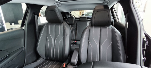 Imagen 8 de 25 de Peugeot 208 Feline Tiptronic E