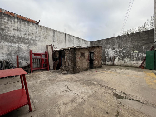 Oportunidad! Depósito En Venta En Morón 200 Metros Zonificación Industrial