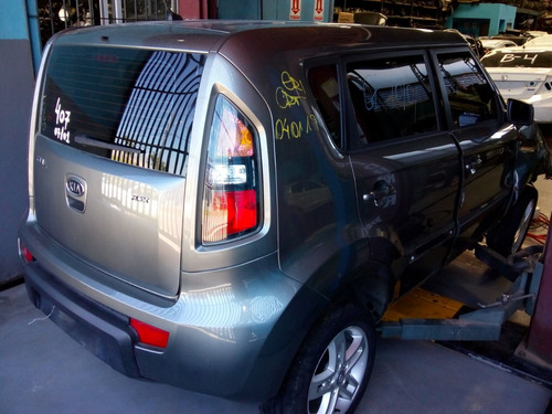 Imagem 2 de 6 de Sucata Kia Soul 1.6 16v Manual 2011 Pra Tirar Peças Motor