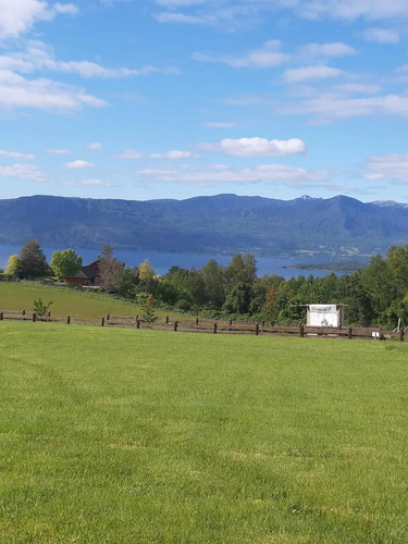 Parcela En Los Riscos,  Vistas Al Lago Y  Volcan Villarica