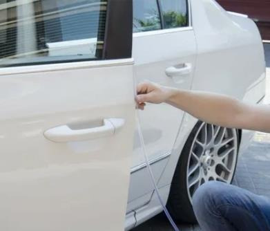 Imagen 4 de 8 de Moldura Protector Puerta U Transparente Para Vehiculos 4 Pie
