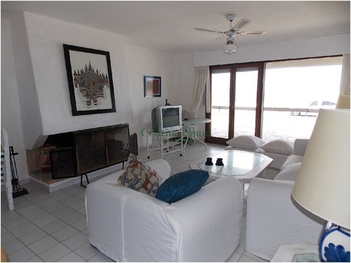 Apartamento En Peninsula, 3 Dormitorios *- Ref: 15902