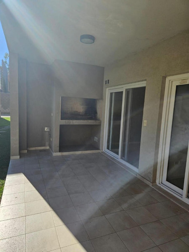 Departamento En Venta - 1 Dormitorio 1 Baño - Cochera - 60mts2 - Pilar