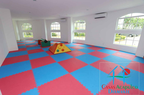 Cad Diamante Lakes Rubí 319. Terraza Con Vista A La Alberca Y Áreas Comunes