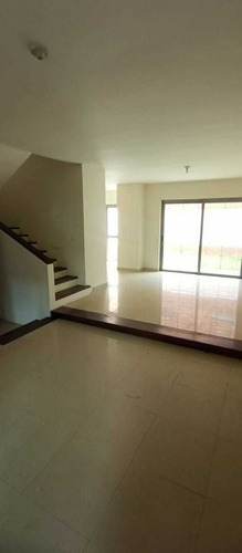 Imagen 4 de 14 de Townhouse En Venta En Mañongo