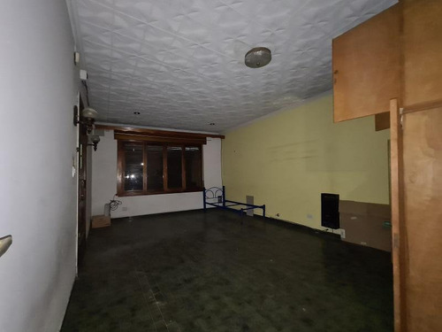 Imagen 11 de 22 de Casa 5 Ambientes Con Parque Y Entrada Para Autos