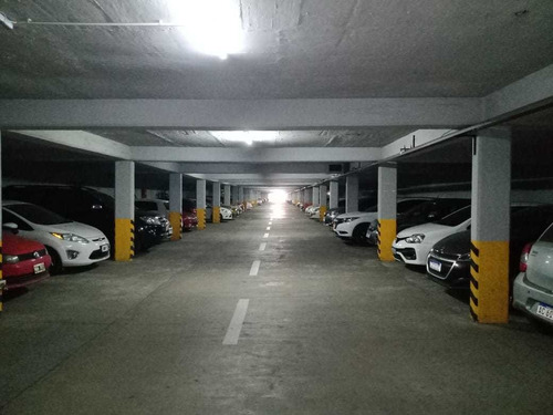 Villasol Cochera Venta Frente Al Carrefour Colón Oportunidad Seguridad 24hs Con Escritura