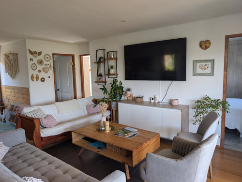 Parcela Con 2 Casas Y Cabaña En Mantagua, 2500m2