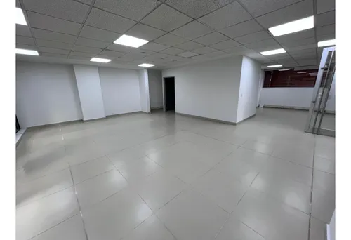 175m2 Local Arriendo En Envigado