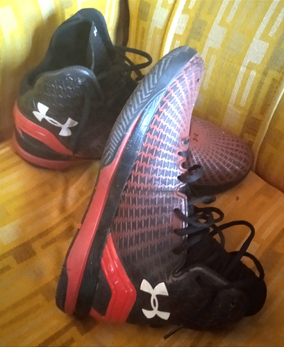 Botas Under Armour Impecables Talle 44 O 10 Usa 