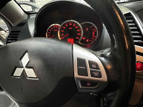 Mitsubishi L200 Triton 3.5 HPE 4X4 CD V6 24V FLEX 4P AUTOMÁTICO