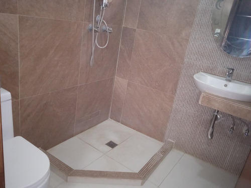 Imagen 9 de 13 de Comoda Y Moderna Casa En Alquiler