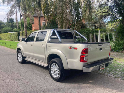 Imagen 3 de 11 de Toyota Hilux 2015 3.0 Cd Srv 171cv 4x4 - A3