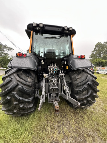 Equipado Com Gps Trimble - Tela Gfx750, Receptor Nav900