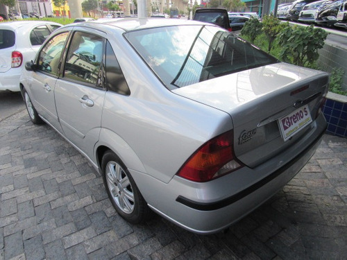 Ford Focus Sedan Ghia 2.0 16v (aut) Gasolina Automático