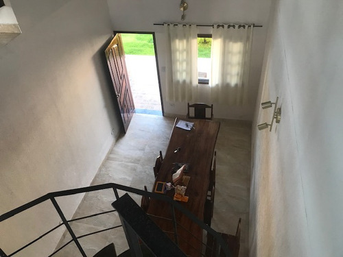 Excelente, Lindo E Bem Localizado, Sobrado 3 Dormitórios À 200 Metros Do Mar Em Itanhaém, Litoral Sul. $ 700.000 Financia