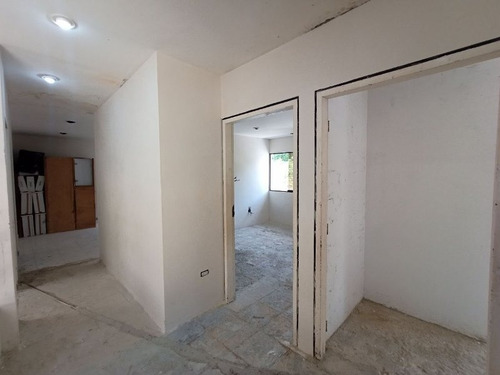 Imagen 5 de 16 de Codigo: 1353 Casa En Venta En Altos Del Parral
