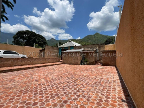Casa De Campo En Venta En Sector Ojo De Agua El Castaño Remodelada Con Planta Electrica Piscina Y Sistema De Seguridad Kg:25-2941