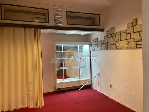 Alquiler Local Comercial En El Centro Sobre Av. 18 De Julio Y Río Negro. Inmobiliaria Atlántida.